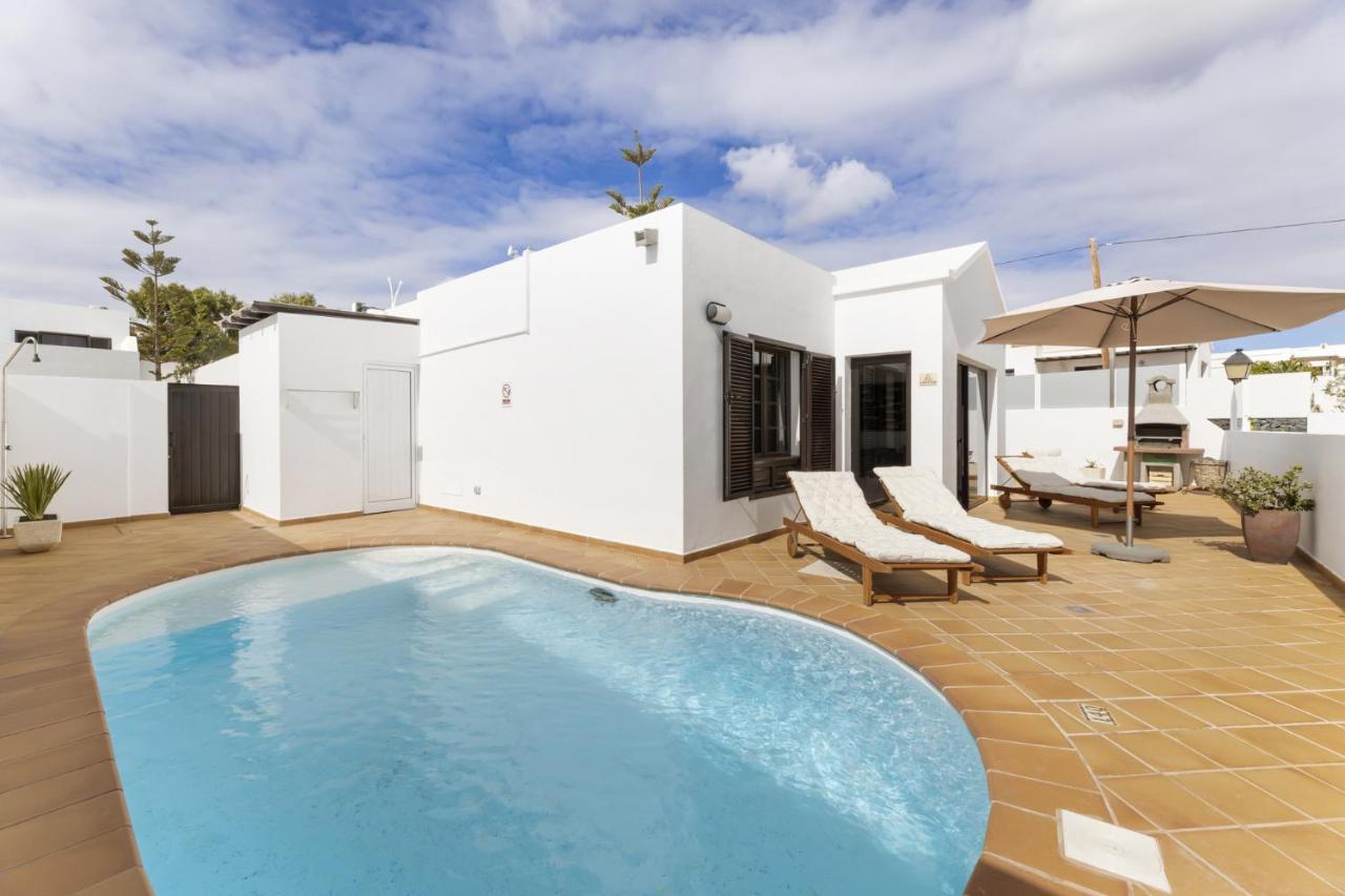 Villa 4 - Vipvipvillas Tías Extérieur photo