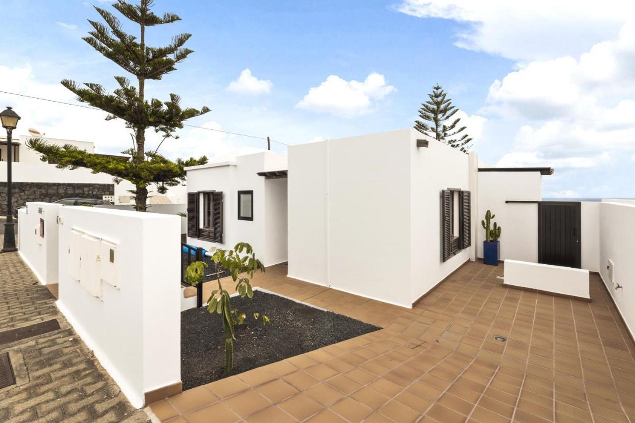 Villa 4 - Vipvipvillas Tías Extérieur photo