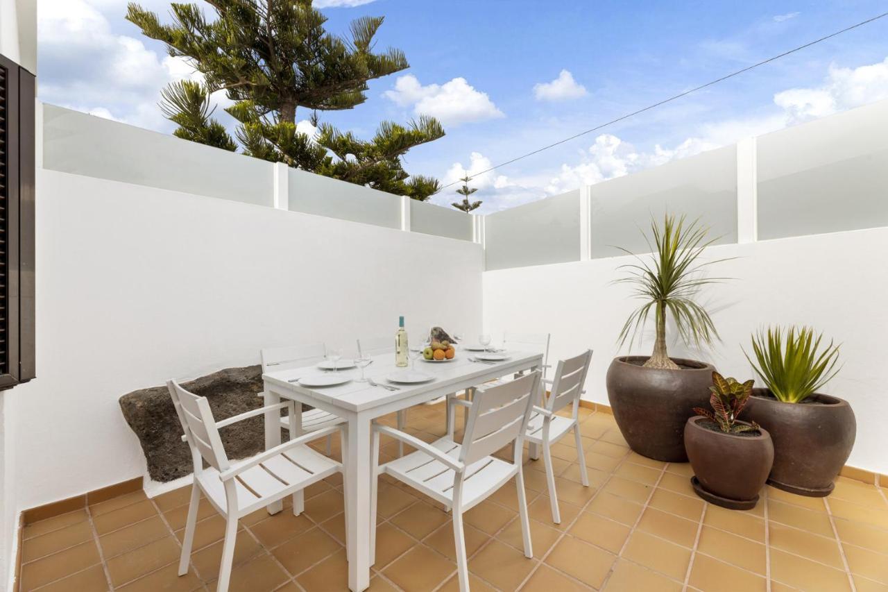 Villa 4 - Vipvipvillas Tías Extérieur photo